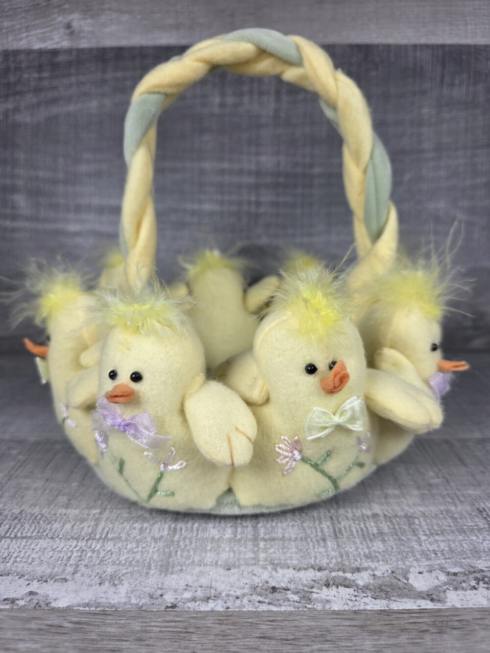 RARE Plush Easter Basket Chicks Chickens Stuffed Animal 8" RARE b54